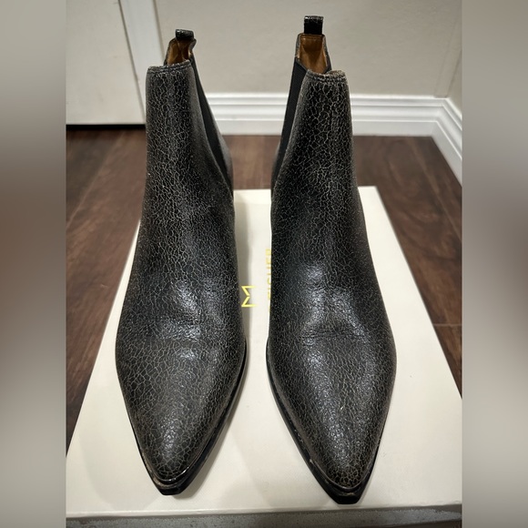 Marc Fisher Yale Chelsea Boot - Picture 4 of 7